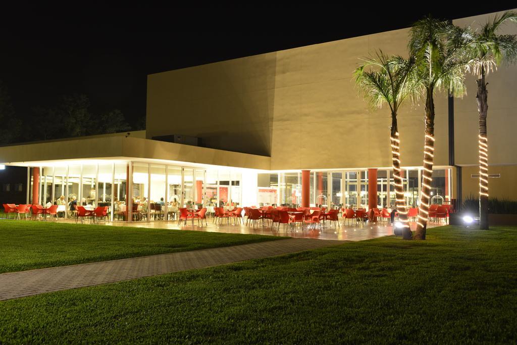 Howard Johnson Plaza Resort Luján Exterior photo