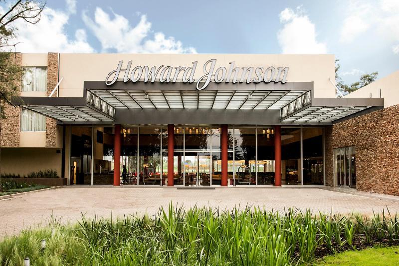 Howard Johnson Plaza Resort Luján Exterior photo